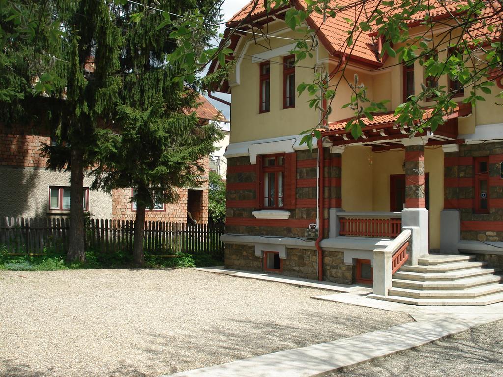 Pensiunea Micsunica Σινάια Εξωτερικό φωτογραφία